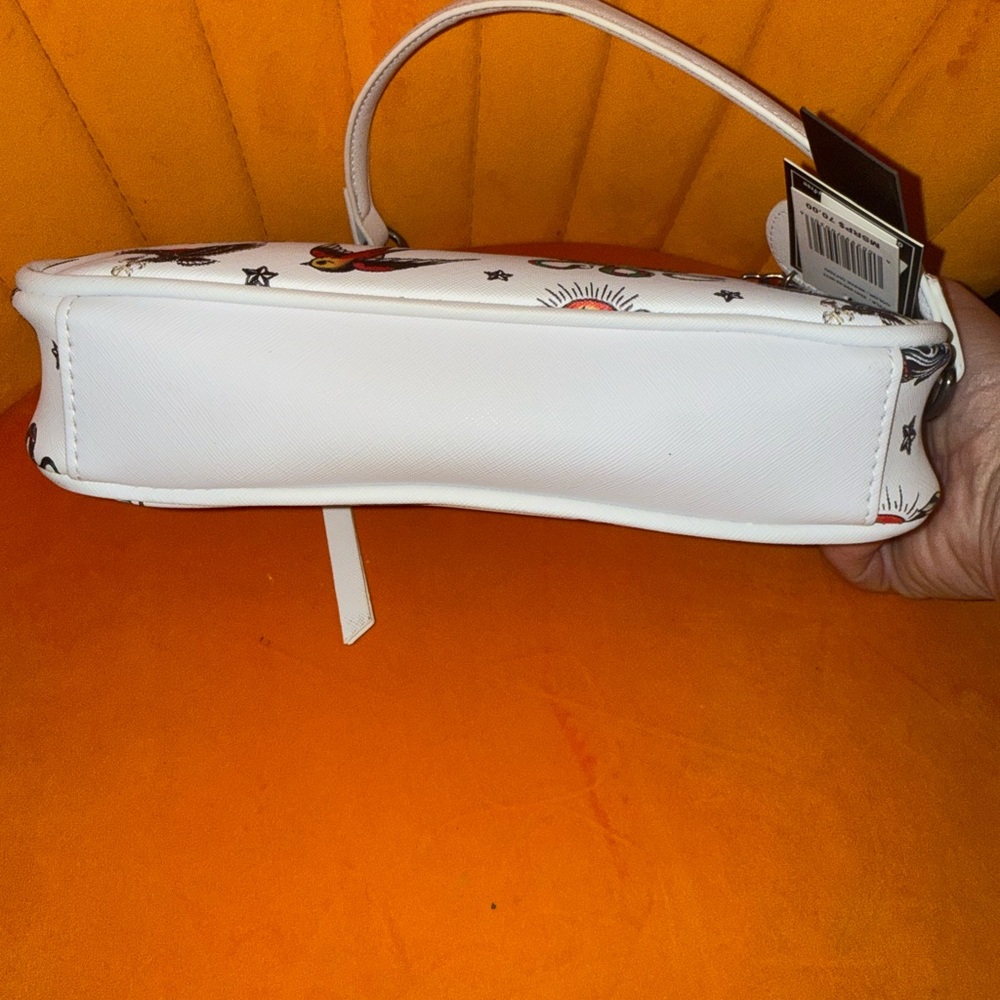 Ed Hardy White Tattoo-Print Shoulder Bag with Chain Strap - NWT - Picture 9 of 9